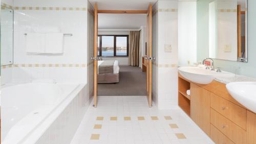 East Perth Hotel | Crowne Plaza Perth by IHG