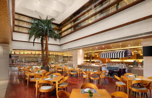 Tanggu Hotel | Crowne Plaza Tianjin Binhai Center by IHG