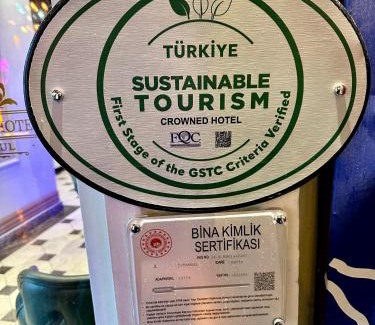 Sirkeci Hotel | Crowned Hotel