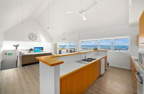 Nelson Bay Apartment | Crows Nest 6 Teramby Road D Albora Marina