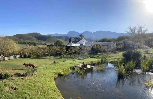 Robertson Villa | Croxley Lifestyle Farm, Robertson.