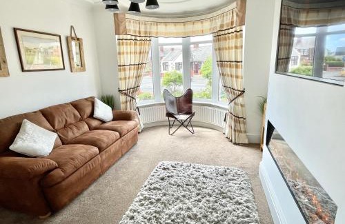 Blackpool House | Croyden villa