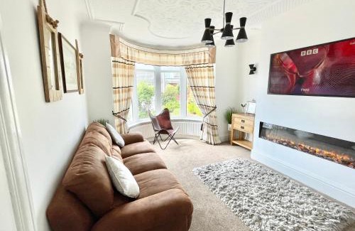 Blackpool House | Croyden villa
