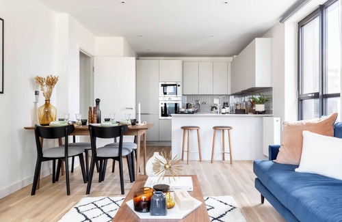 Fairfield Apartment | Croydon Central Apartments by Urban Rest