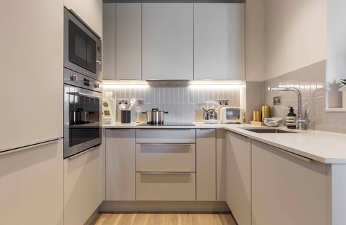 Fairfield Apartment | Croydon Central Apartments by Urban Rest