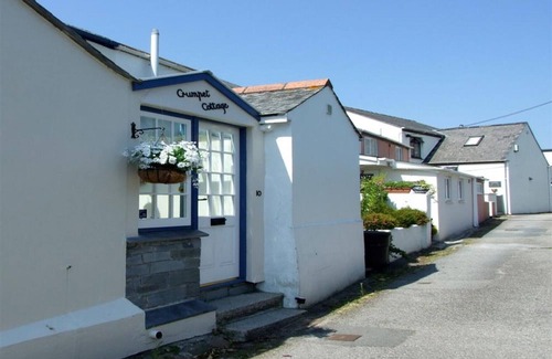 Mylor Bridge Cottage | Crumpet Cottage, explore the scenic country