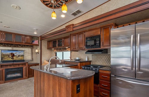 Lindale House | Crusader Fifth Wheel