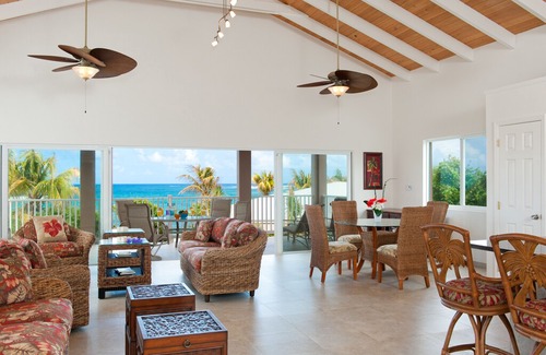 Estate Salt River Villa | Cruzan Sands Villa! BEACHFRONT! Great for Couples! Fabulous Awesome Views!