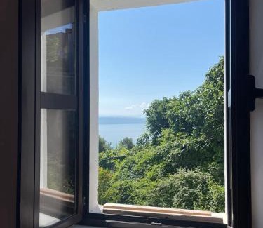 Beli Apartment | Crveni apartman