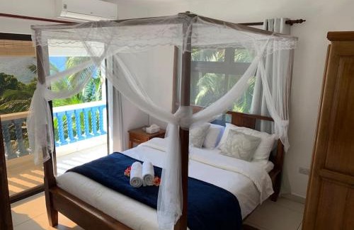Glacis Apartment | Crystal Apartments Seychelles SeaView Upper Floor
