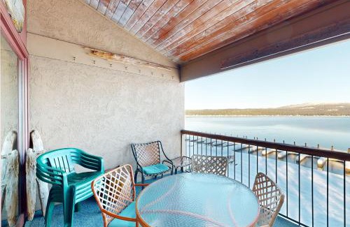 McCall Apartment | Crystal Beach Lakefront Condo