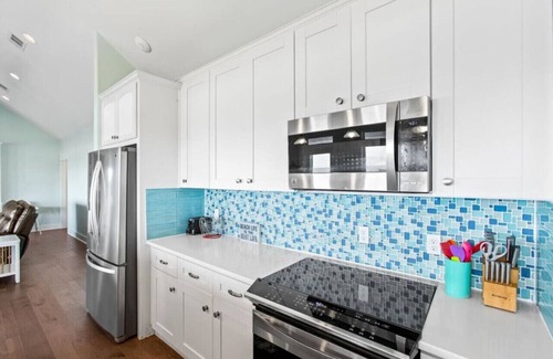 Crystal Beach House | Crystal Beach Front Spacious Villa with Firepit