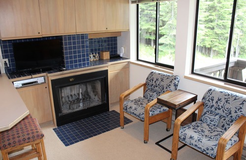 Enumclaw Condo | Crystal Chalets Condominiums at Crystal Mountain Ski Resort