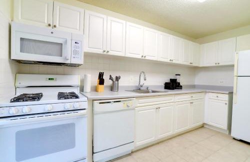 Crystal City Apartment | Crystal City Stay - Walk to Metro & Near Airport