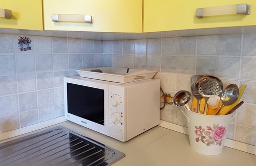 Petrcane Condo | Crystal clear sea, beautiful natural beaches, close sea, WI-FI, air conditioning