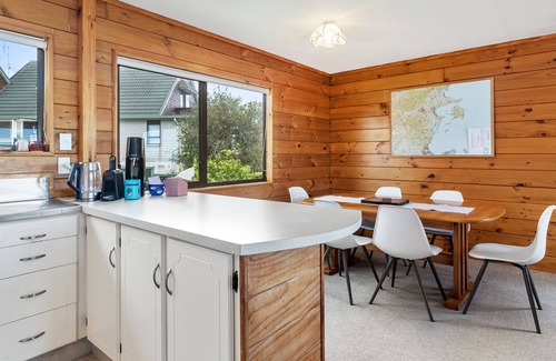 Snells Beach House | Crystal Clear – Snells Beach Holiday Home