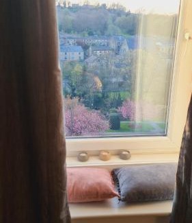 Hepworth House | Crystal Cottage - 5 min walk from Holmfirth Town Centre