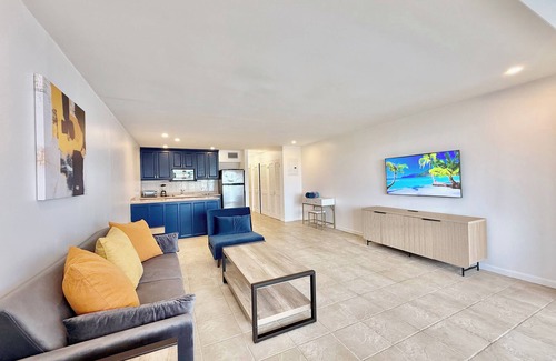 Red Hook Condo | Crystal Cove Beachfront Pool Tennis