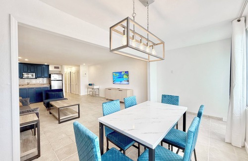 Red Hook Condo | Crystal Cove Beachfront Pool Tennis
