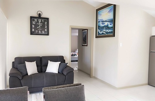 Crystal Creek Cottage | Crystal Creek Cottage- Farm stay