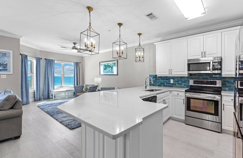 Crystal Beach Condo | Crystal Dunes 504 - Updated Gulf-Front Condo, Pool, Hot Tub, Free Beach Service!