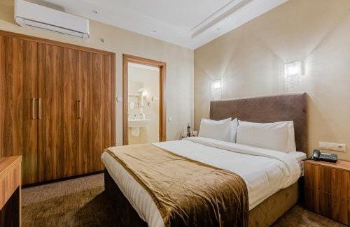 Lypky Hotel | Crystal Hotel