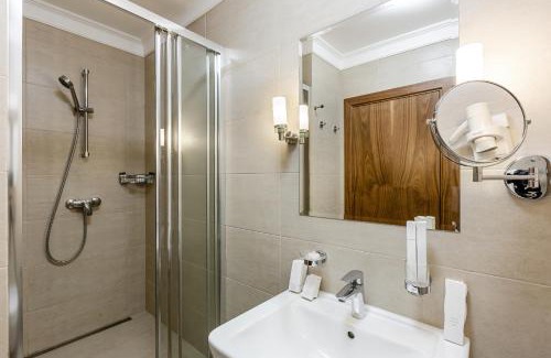 Lypky Hotel | Crystal Hotel