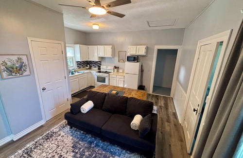 Crystal House | Crystal Lakehouse ~ Sleeps 27 ~ Renovated Historic Hotel ~ Private Lake Access!