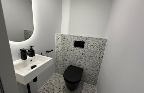 Kesklinn Apartment | Crystal New Apartment