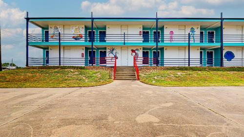 Crystal Beach Hotel | CRYSTAL PALACE RESORT