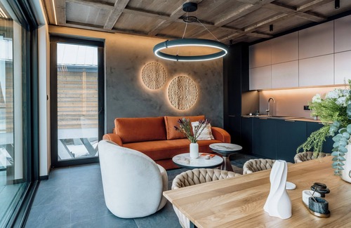 Male Ciche Ski Chalet | Crystal Pine Spa - LoftAffair Collection