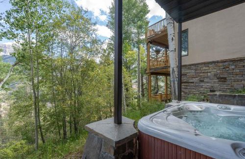 Mountain Village House | Crystal Ridge Retreat Hot Tub Walk to Lifts