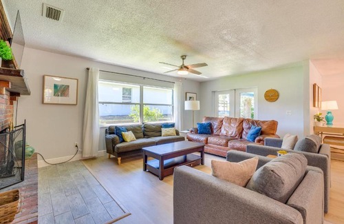 Indian Waters House | Crystal River Retreat with Mini-Golf Course!