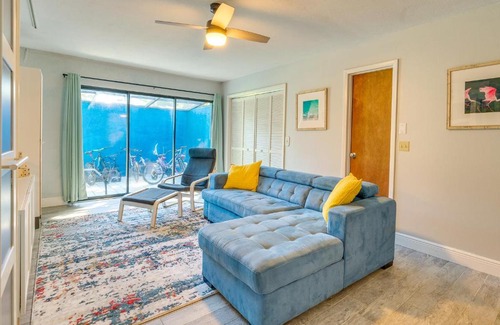 Indian Waters House | Crystal River Retreat with Mini-Golf Course!
