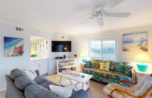 North Ocean City Apartment | Crystal Sands 403
