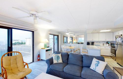 North Ocean City Apartment | Crystal Sands 403