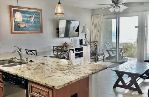 Crystal Beach Condo | CRYSTAL SANDS, BEACHFRONT,WALKOUT ,1ST FLOOR, ,5 STEPS TO THE ACCESS