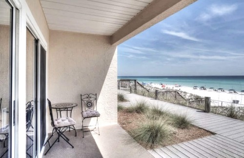Crystal Beach Condo | CRYSTAL SANDS, BEACHFRONT,WALKOUT ,1ST FLOOR, ,5 STEPS TO THE ACCESS
