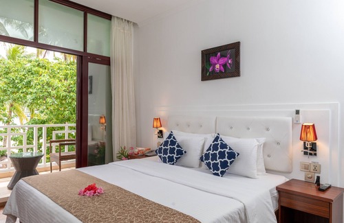 Maafushi Hotel | Crystal Sands Villa