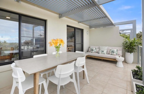 Sunshine Beach Apartment | Crystal Shores Sunshine Beach