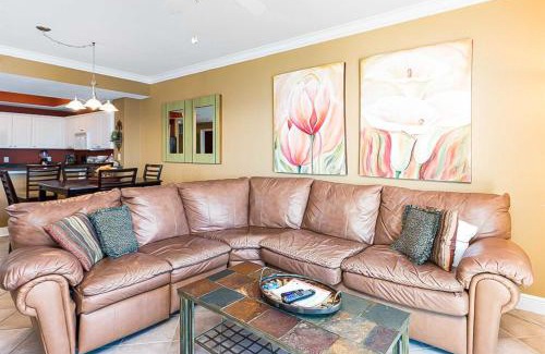 Gulf Shores Apartment | Crystal Shores West 102