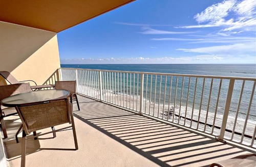 Gulf Shores Apartment | Crystal Shores West 707 Condo