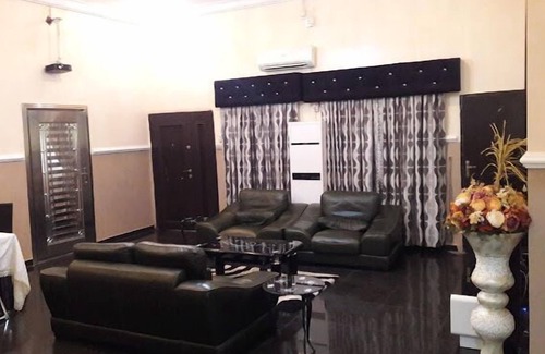 Akure Hotel | Crystal Suites