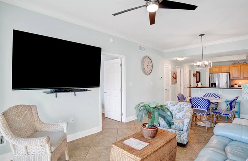 Gulf Shores Condo | Crystal Tower 304 Amazing Amenities