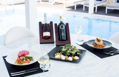 Polichrono Villa | Crystal villas & suites
