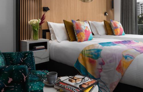 Cairns Central Business District Hotel | Crystalbrook Bailey