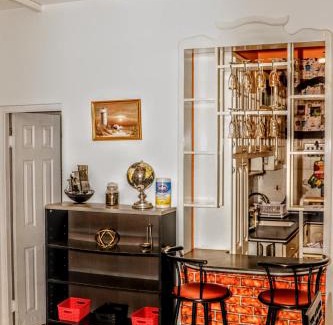 Beverly Hills Apartment | Crystoural Suites near the US Embassy - Gated & Secure - 2 Bedrooms, 2 Beds, 4 Guest