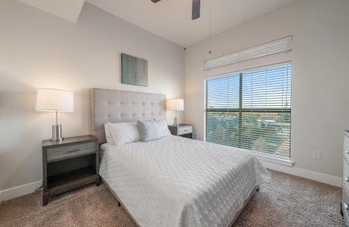 Oak Lawn Apartment | Cs 5431 Lovely Apartment In Uptown Hub