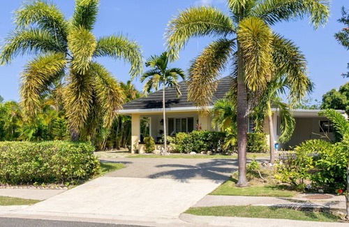 St. Ann's Bay House | CTBH @ The Palms at Richmond Estates - Villa #170 [3-Bedroom w/Pool]