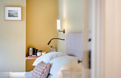 East Dean and Friston Bed & Breakfast | Cub Bedroom One